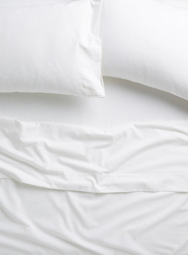 Solid flannel sheet set